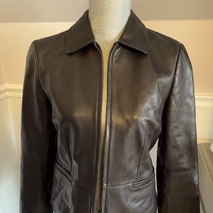 Beautiful Ann Taylor soft leather jacket - black